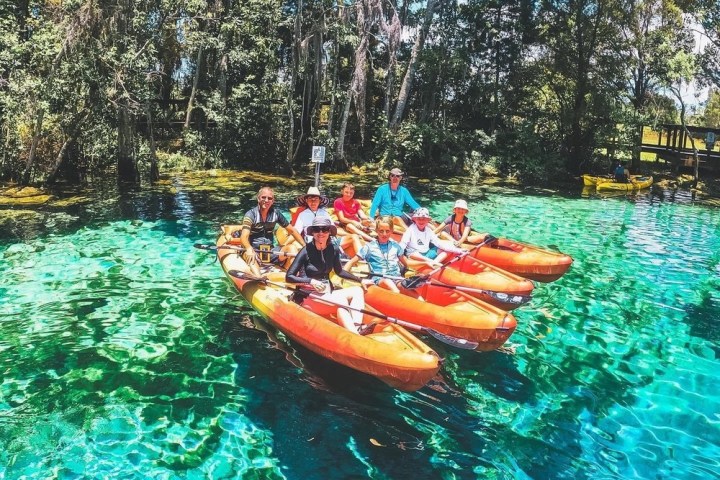 a small boat in a body of water